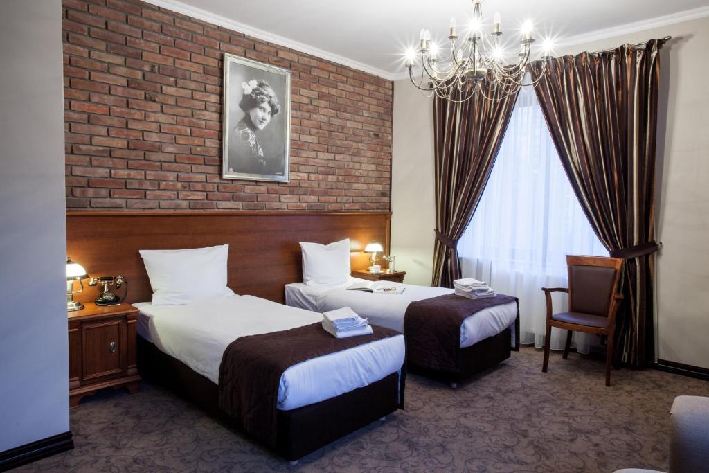 Trzy Korony Boutique Hotel&Spa Piwne Pulawy Exterior photo