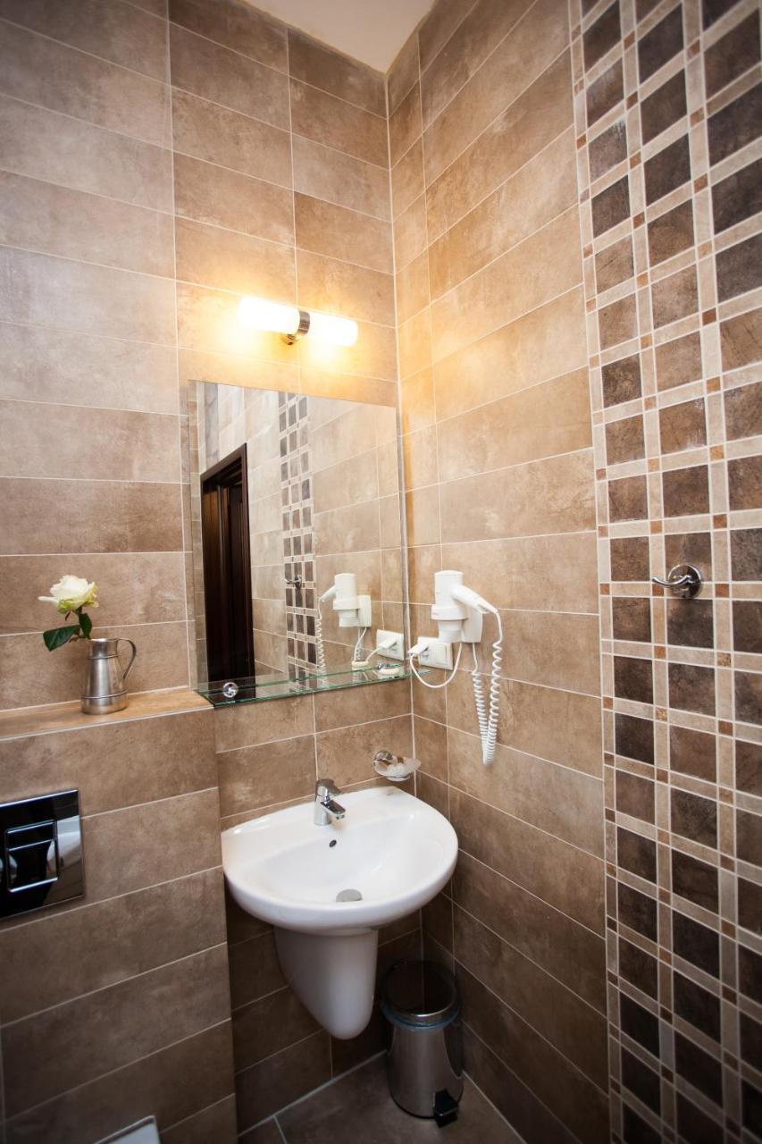 Trzy Korony Boutique Hotel&Spa Piwne Pulawy Exterior photo